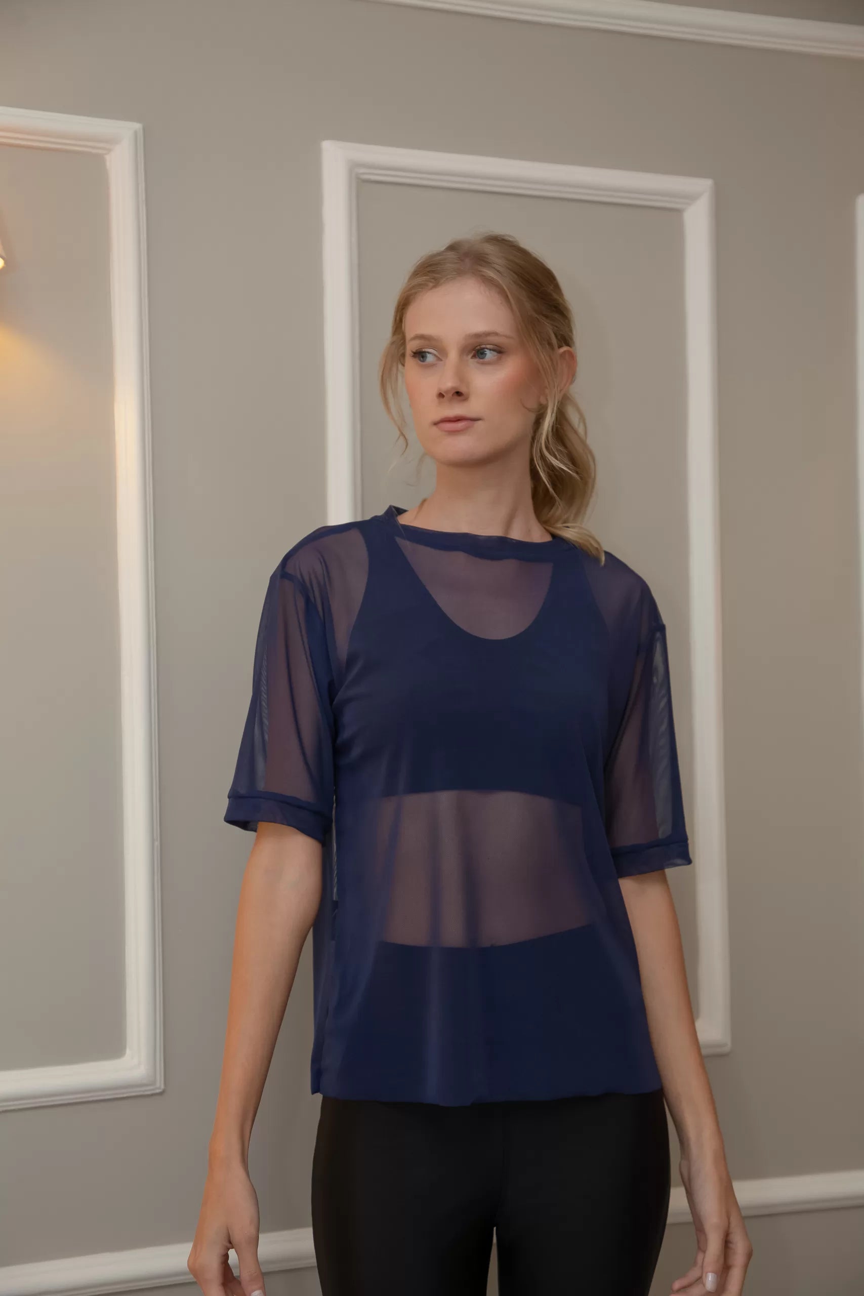 Blusa Tule Manga Curta