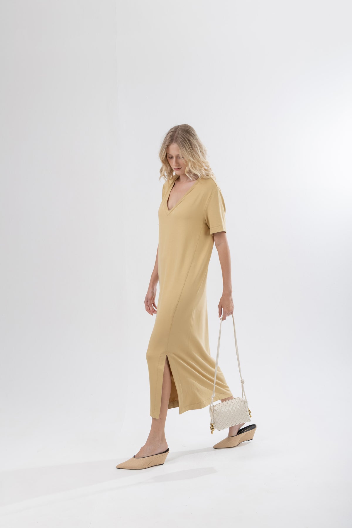Vestido Midi Decote V