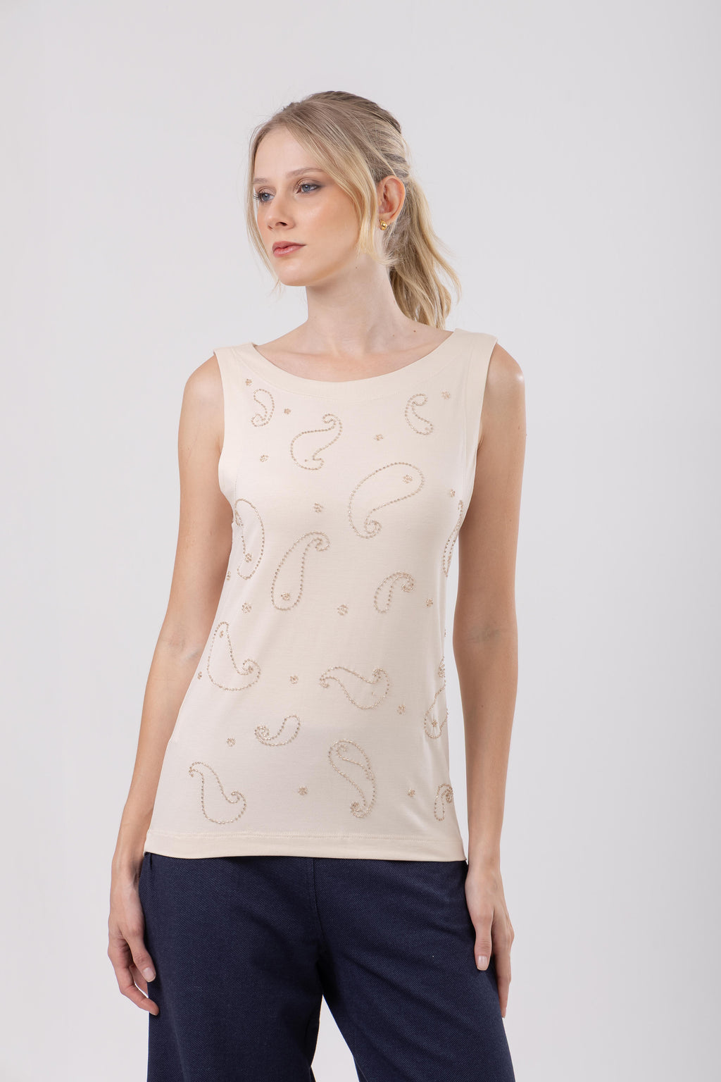 Regata Paisley Bordada