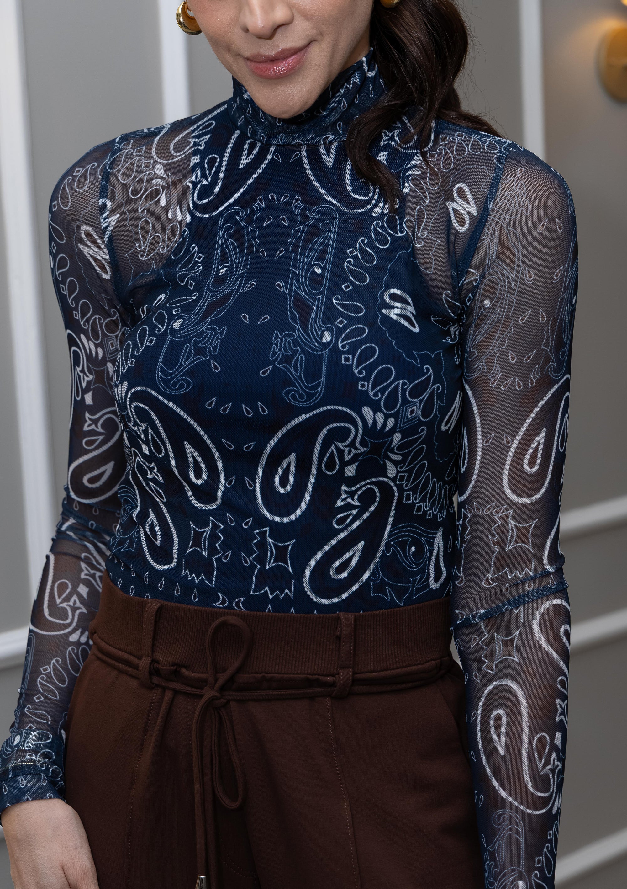 Blusa Tule Manga Longa Bandana Chic