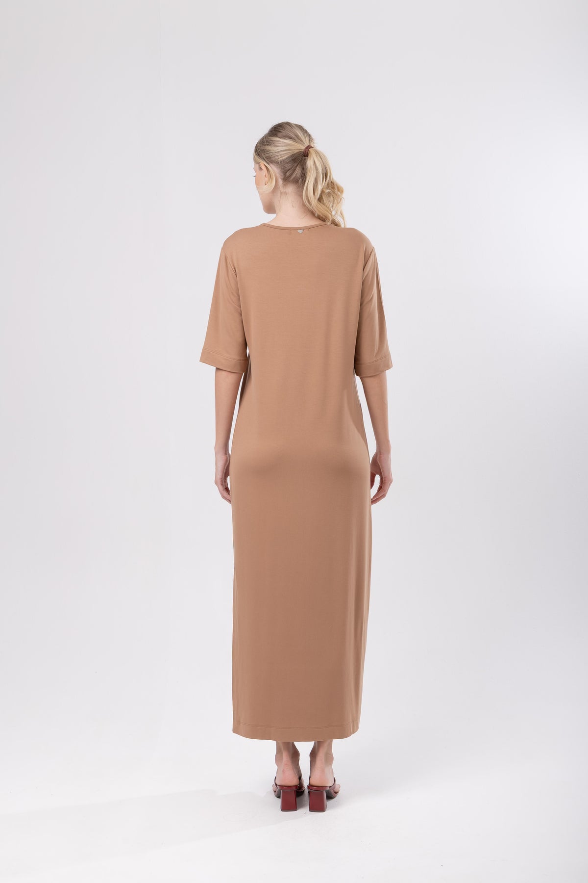 Vestido Kil Modelagem reta e soltinha