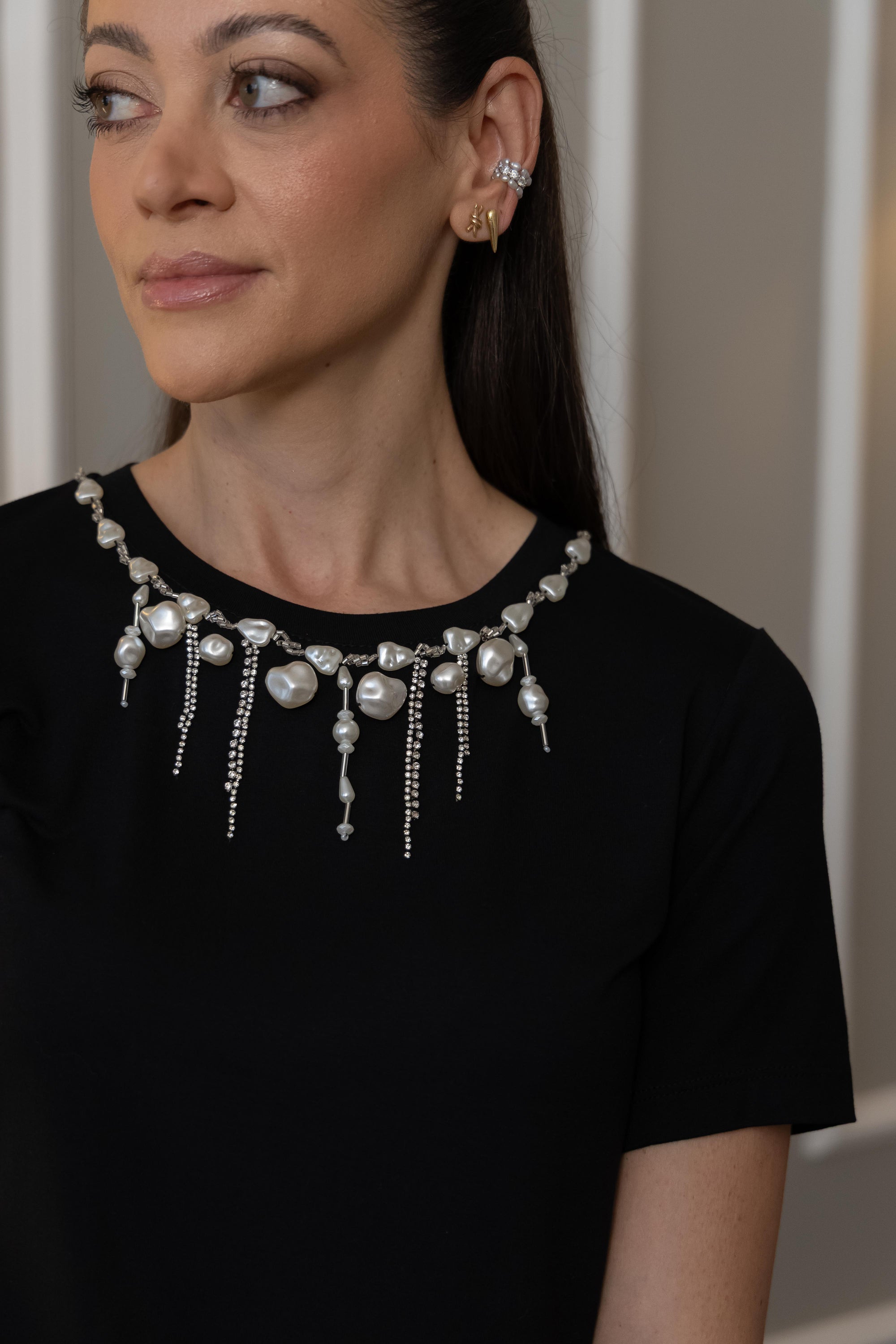 T-shirt Colar de Pérolas