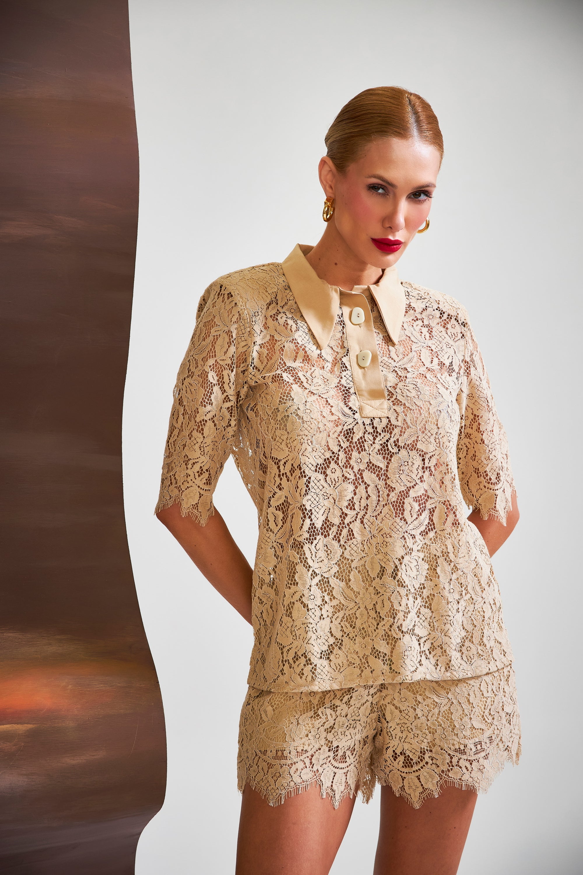 Blusa Renda com gola