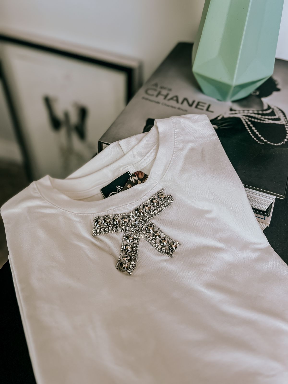T-shirt laço bordado